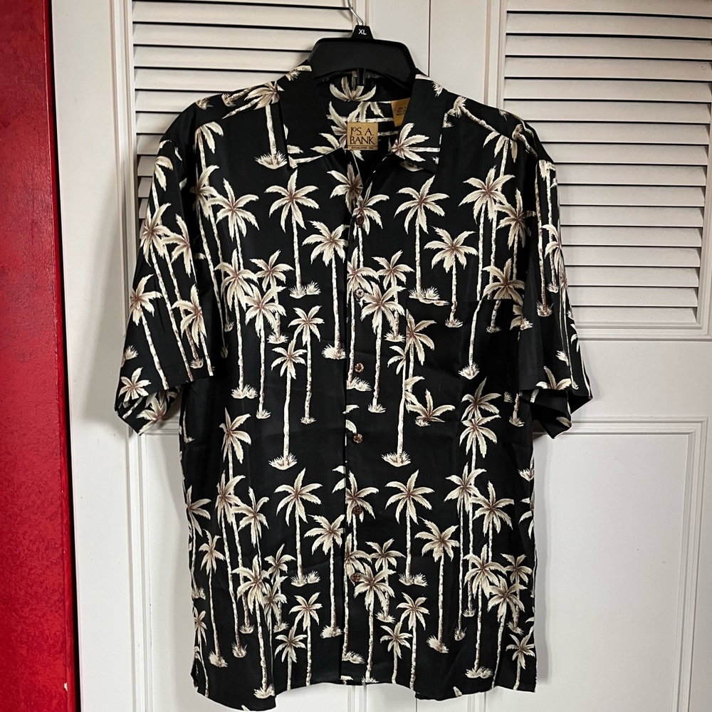 Jos A Bank Black Silk Button Down Shirt with Tan Palm Trees Sz S